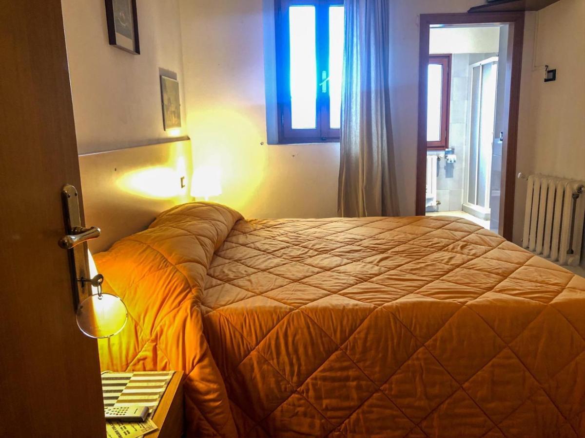 Albergo Ristorante La Torretta Castiglione dei Pepoli Bagian luar foto
