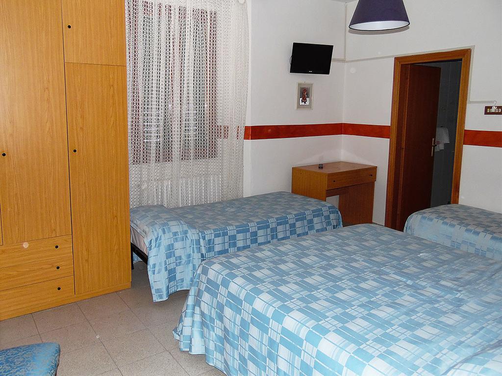 Albergo Ristorante La Torretta Castiglione dei Pepoli Ruang foto